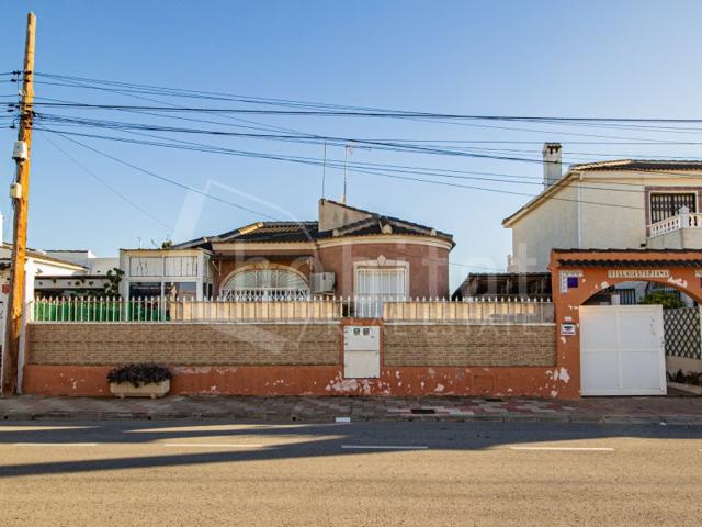 Unifamiliar Separadas En venta en Torrevieja photo 0