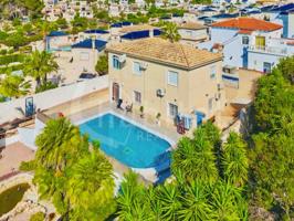 Unifamiliar Separadas En venta en San Miguel De Salinas photo 0