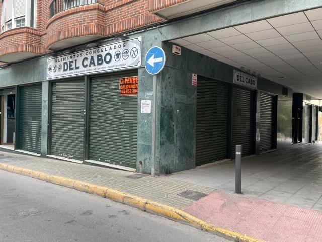 Oficina En venta en Avenida De Madrid, Crevillent photo 0