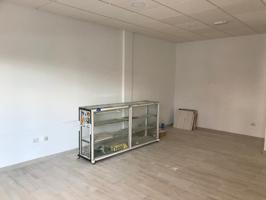 Local En venta en Arona photo 0