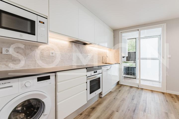 ¡Vivienda luminosa con vistas al río Turia en la exclusiva zona de Peña Roja! photo 0