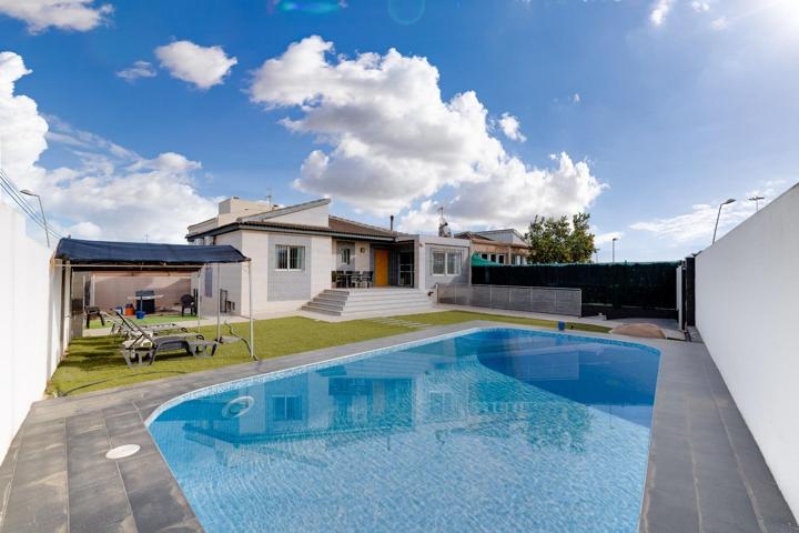 Unifamiliar En venta en Los Balcones, Torrevieja photo 0