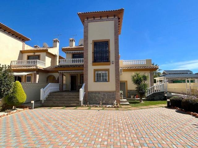 Casa En venta en Torreta Florida, Torrevieja photo 0