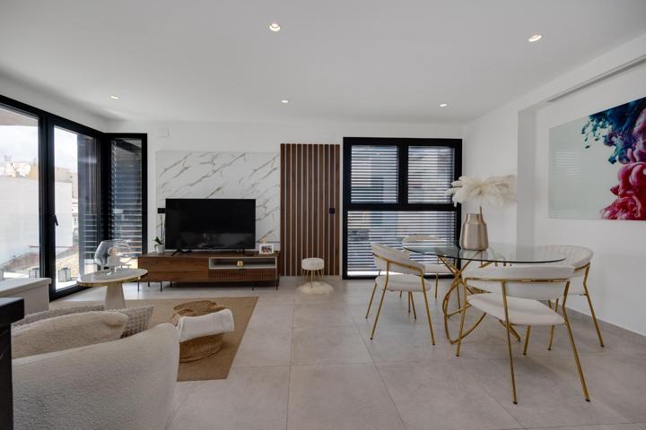 Apartamento de lujo en el cuarto piso en el corazón de Torrevieja photo 0