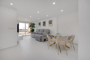 Impresionante Apartamento Frente a la Playa completamente renovado y diseño moderno 🌊🏖️ photo 0