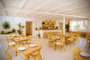 LOCAL EN CALLE LA CALZADA photo 0