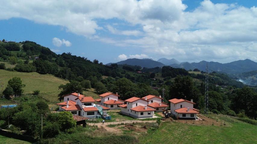CHALET INDEPENDIENTE A ESTRENAR EN EL CONCEJO DE PARRES photo 0