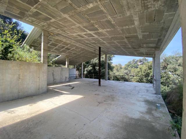 Parcela con estructura photo 0