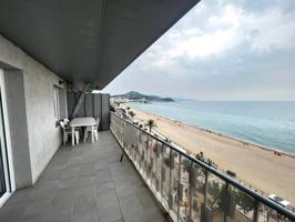 Espectacular piso esquinero en 1a linea de mar y CON LICIENCIA TURISTICA photo 0
