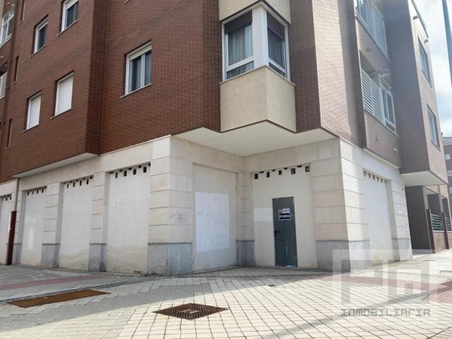 Local En alquiler en Ávila photo 0