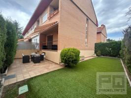 Piso En venta en Las Navas Del Marqués photo 0