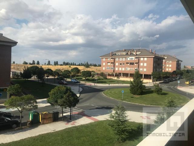 Piso En alquiler en Ávila photo 0