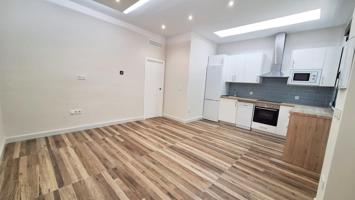 APARTAMENTO NUEVO CON COCHERA, JUNTO A LA AVENIDA DE CARLOS III photo 0