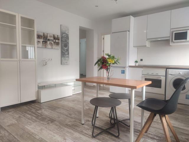 PISO EN AVDA. DE LIBIA photo 0