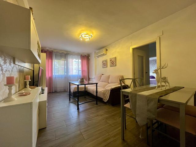 PISO EN ZONA EL CAIRO REFORMADO Y CON LICENCIA TURÍSTICA photo 0