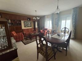 PISO EN EL CENTRO, MUY BIEN SITUADO photo 0