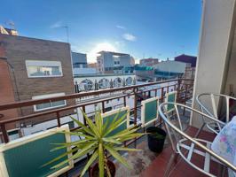¡Tu hogar ideal te espera! Amplio piso de 95 m2 con balcón y terraza photo 0