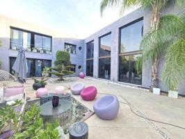 Villa moderna y privada en la Nueva Milla de Oro, Estepona photo 0