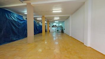 Bajo comercial en Orihuela con 232 m2 útiles y situado Calle Pio V. photo 0