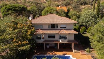 Espectacular chalet en San Lorenzo del Escorial photo 0