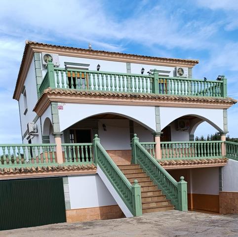 casa de lujo en Freila photo 0