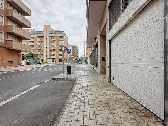 Plaza de garaje frente C.C. Mediterraneo photo 0