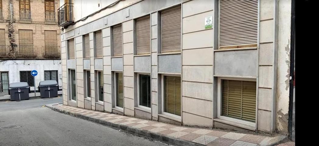 ¡TU PLAZA DE GARAJE EN EL CENTRO DE PINOS PUENTE TE ESTÁ ESPERANDO! photo 0