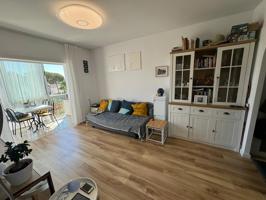 *** PARA APROVECHAR APARTAMENTO DE 38 M2 CON TERRAZA DE 8 M2 VISTA AL MAR *** photo 0