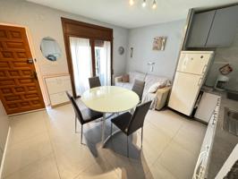 **Se vende adorable casa adosada completamente reformada y amueblada con piscina comunitaria** photo 0