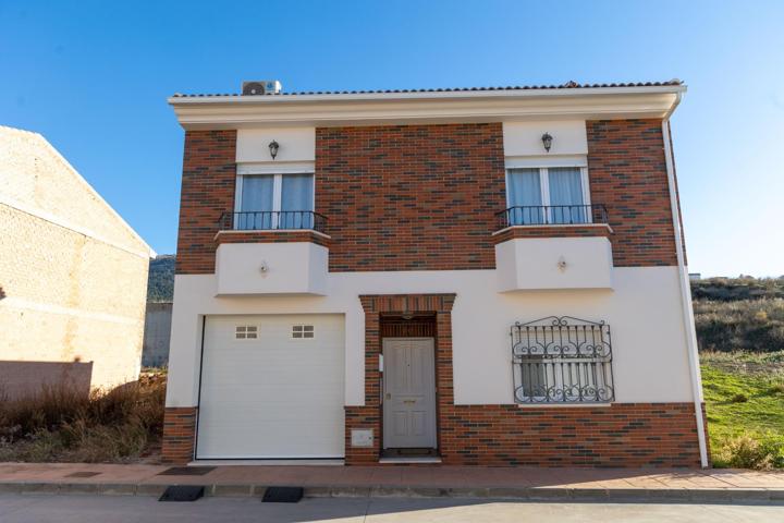 Casa en venta en la población de Villanueva del Trabuco, provincia de Málaga. photo 0