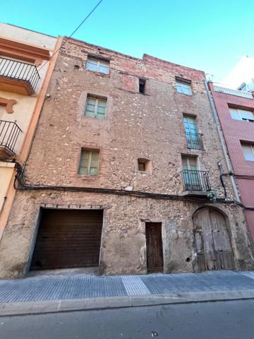 Edificio en venta en Constantí, Tarragona photo 0