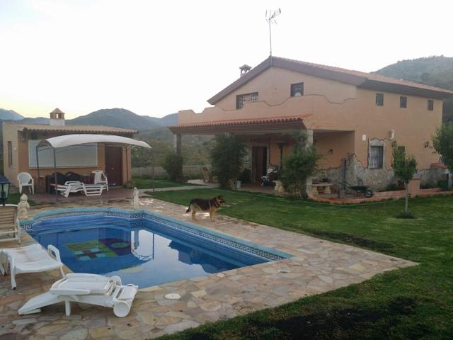 Maravilloso chalet en guaro photo 0
