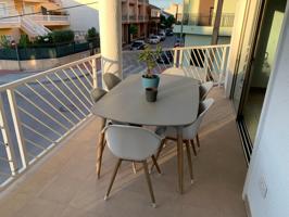 Casa reformada con local en Dolores photo 0