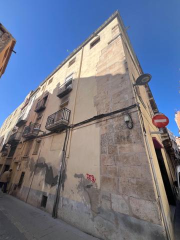 Edificion en venta en Valls, Tarragona photo 0