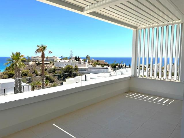 Apartamento dúplex de lujo en un complejo cerrado con vistas al mar. photo 0