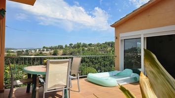 Casa con jardín y plurifamiliar con grandes posibilidades en Navarcles – ¡una oportunidad única! photo 0