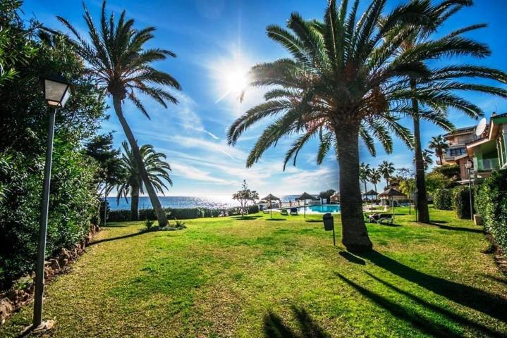Apartamento en Primera Linea de playa en la Cala de Mijas photo 0