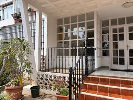 Apartamento de 3 dormitorios en Marbella photo 0