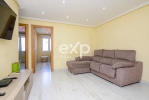 PISO LUMINOSO EN EL CENTRO DE AVILÉS – 2 HABITACIONES photo 0