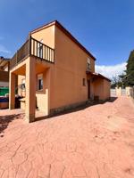 Chalet independiente en la mejor zona de Vilallonga, Tarragona photo 0