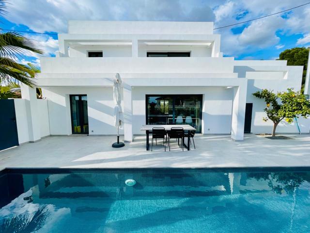 Villa con vistas al mar a 10 minutos de la Playa de La Fustera – Listo para entrar a vivir photo 0