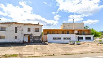 Oportunidad única en Bordils: Casa, Restaurante y Hostal para remodelar photo 0