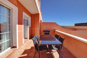 Chalet pareado en venta en El Papagai – Espacio, luz y vistas al mar. photo 0
