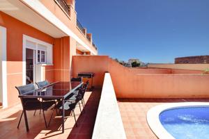 Chalet pareado en venta en El Papagai – Espacio, luz y vistas al mar. photo 0