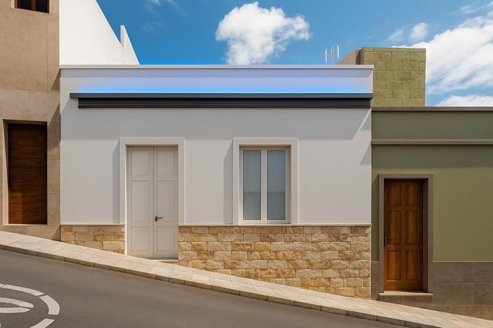 ¡Preciosa Casa con Jardín en el Casco de Arucas (a reformar)! photo 0