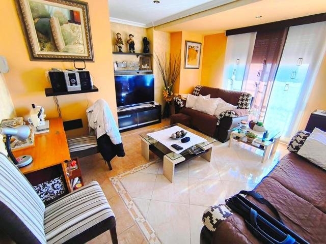 PRECIOSO PISO EN VENTA EN CALLE VALENCIA EN ALQUERIAS DEL NIÑO PERDIDO photo 0