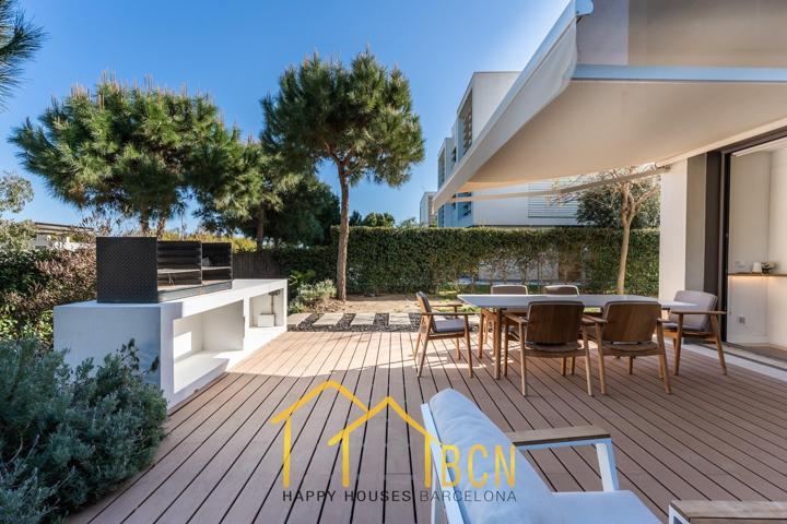 Moderna Vivienda de Lujo a Solo 80 Metros de la Playa – Gavà Mar photo 0