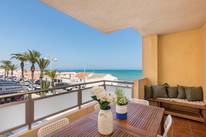 Exclusiva propiedad junto al mar con terraza en Guardamar photo 0