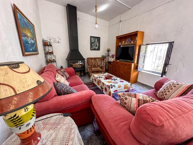 Casa de pueblo con encanto andaluz en Instinción – patio, chimenea y cueva photo 0