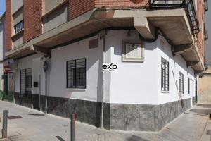 Planta baja reformada a estrenar en el centro de Torrent, junto al Ayuntamiento. photo 0